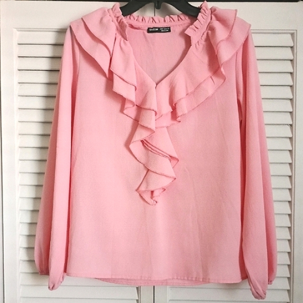 🩷NWOT Pink Ruffled Balloon Sleeve Blouse (M)🩷